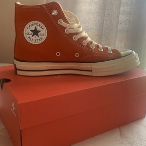 Converses that have only been worn once and the box is in great condition.